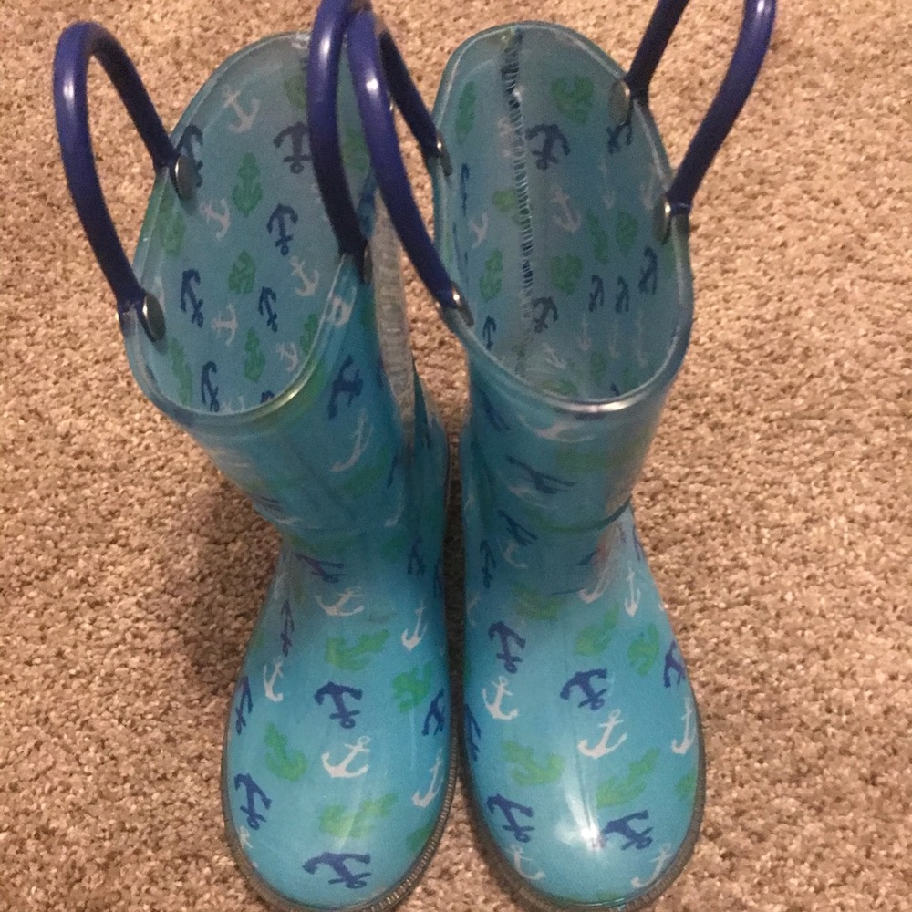 🍀2/$20 Like new Rain boots